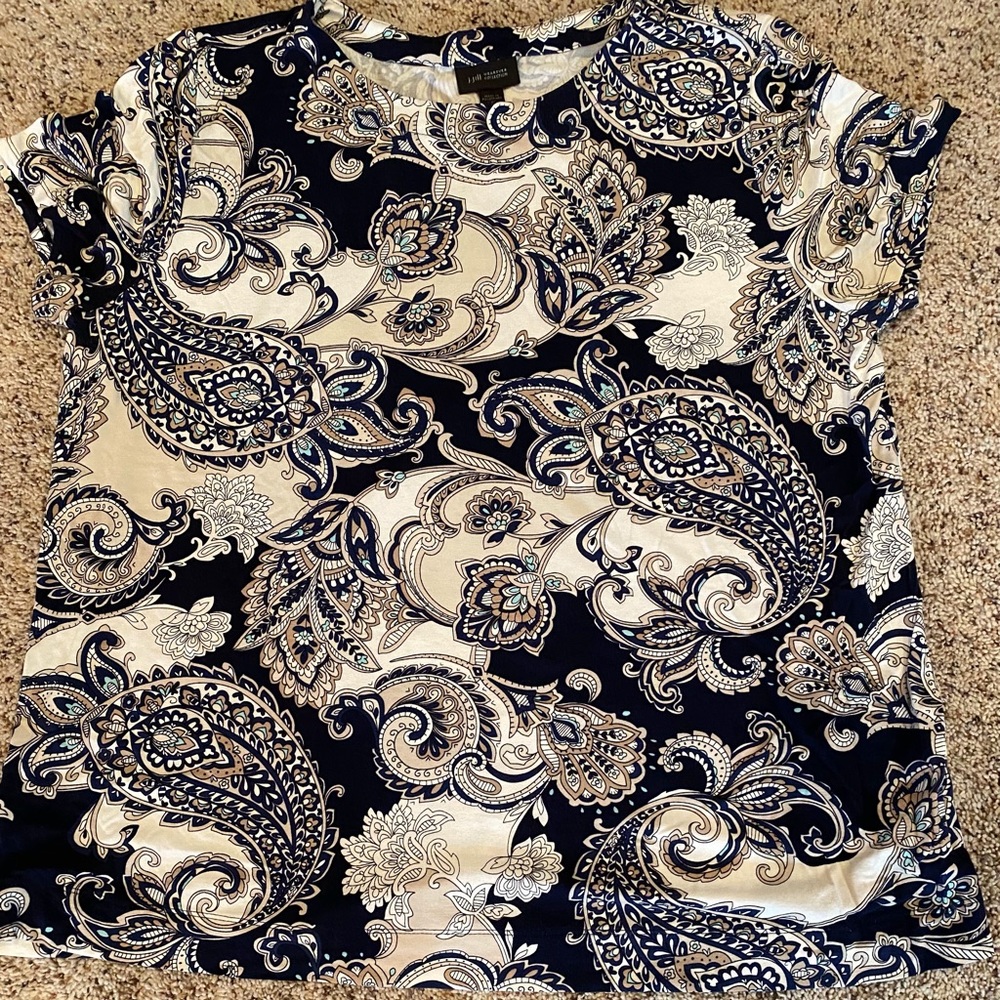 ⭐️$20⭐️ J. Jill Wearever L Short Sleeve Top Paisley
